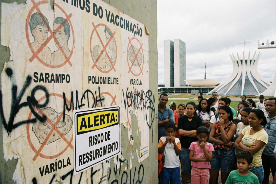 Baixa adesão à vacinação no DF reacende risco de doenças já erradicadas, alertam especialistas